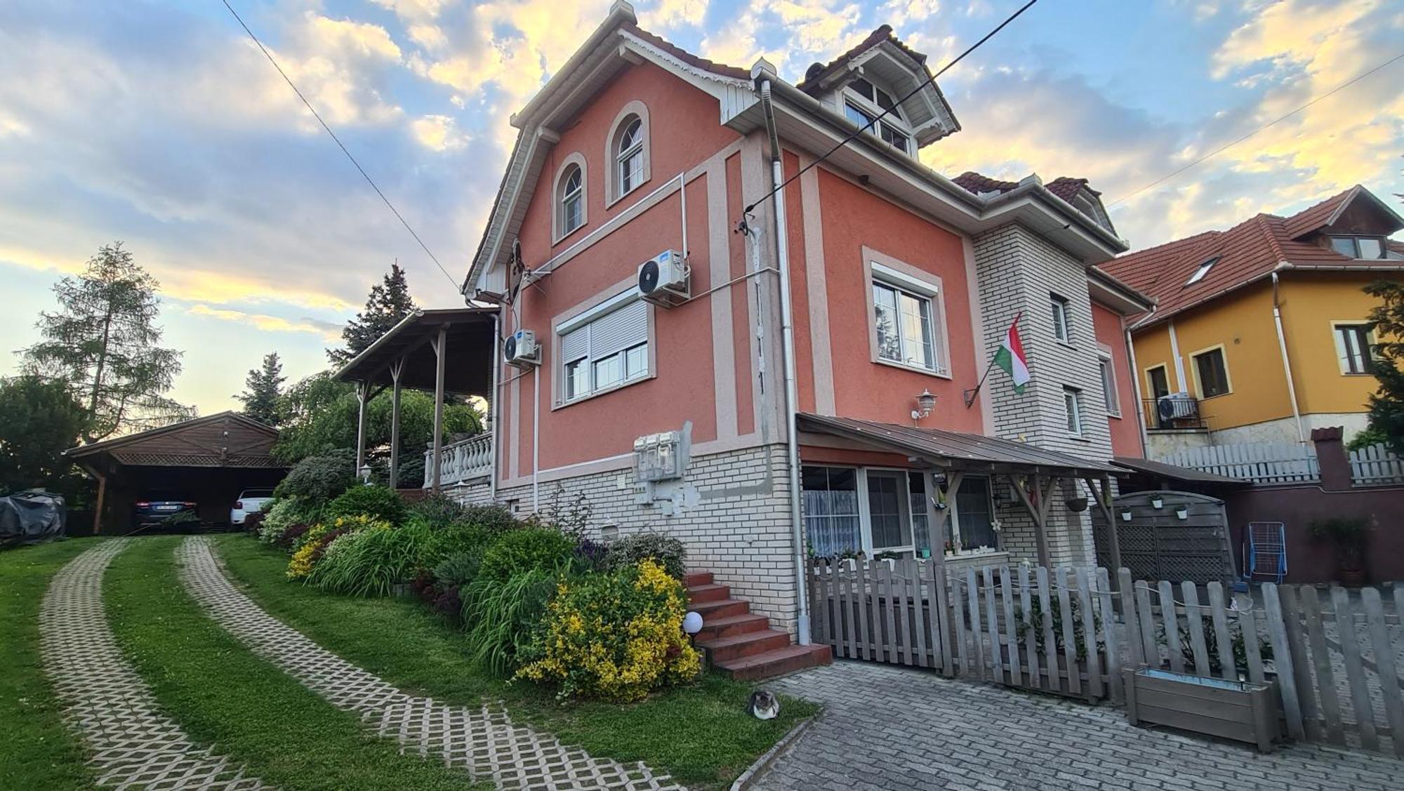 Berc Apartman Apartment Egerszalok Exterior photo