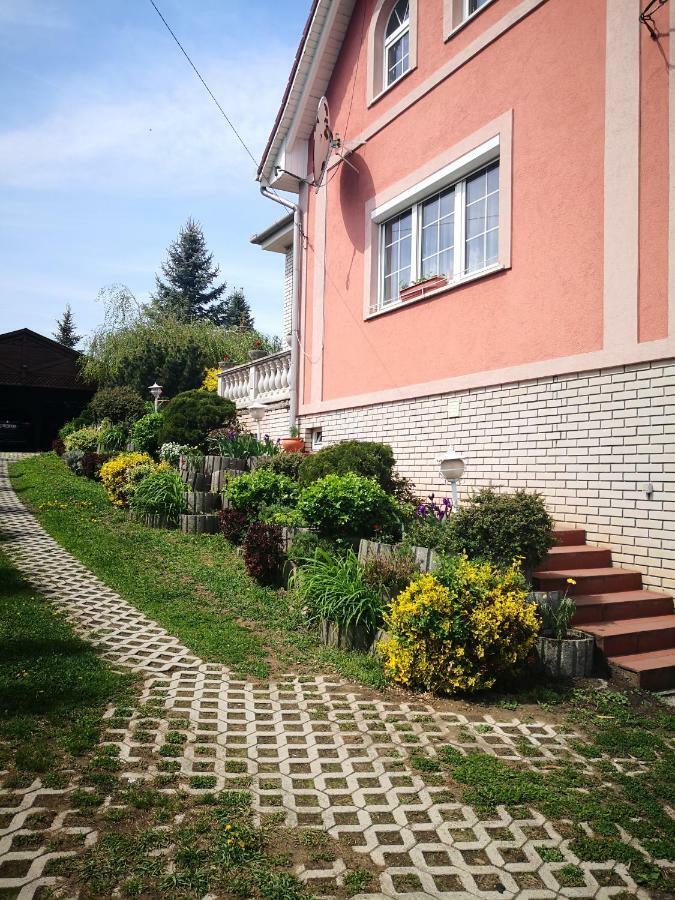 Berc Apartman Egerszalok Exterior photo